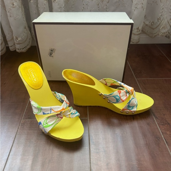 Coach Monogram CC Multi Color Wedge Platform Sandals  Size 8 - Picture 1 of 10